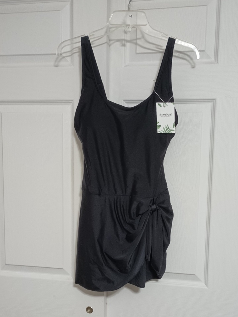 NWT EoMENIE Women's One Piece Bathing Suit With Skirt. Size: Medium